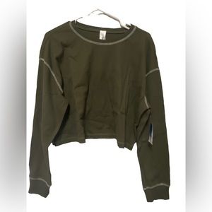 𝅺abound 1X Crop L/S